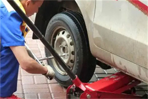 德保附近拖车24小时服务热线电话